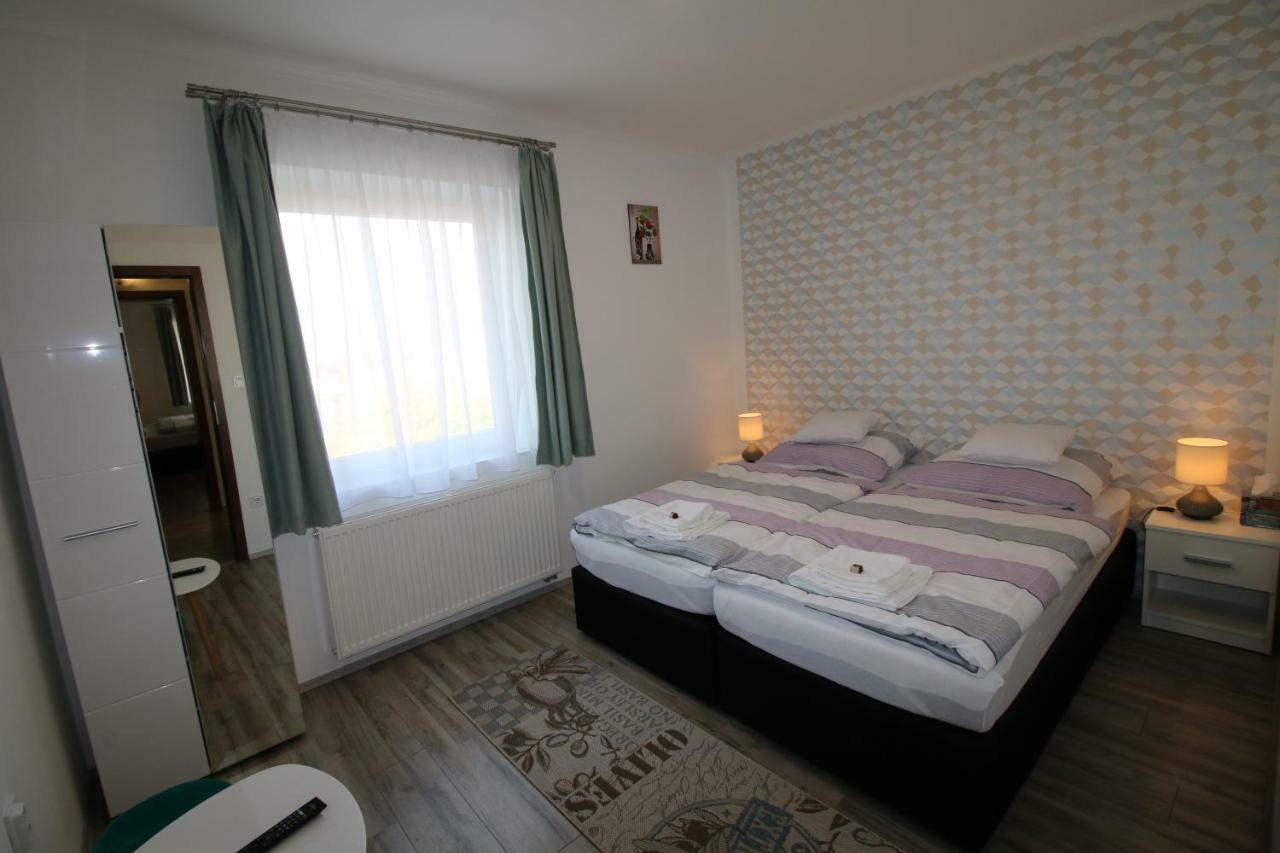 Szent Ivan Apartman Eğri Dış mekan fotoğraf
